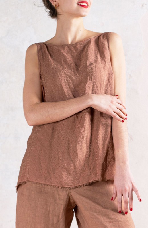 SILK TRAVEL TOP BOOK...