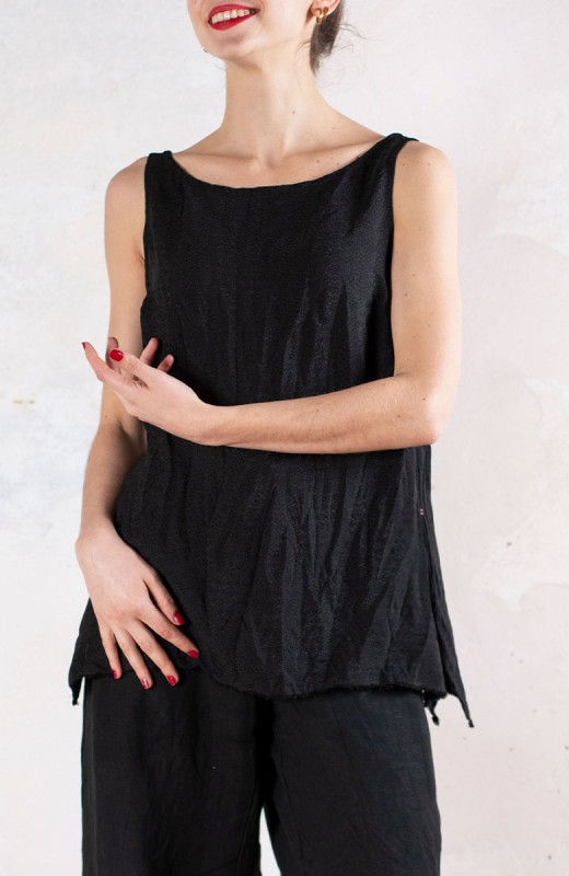 SILK TRAVEL TOP BOOK...